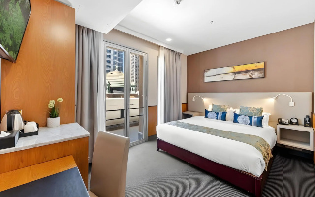 YEHS Hotel Sydney QVB