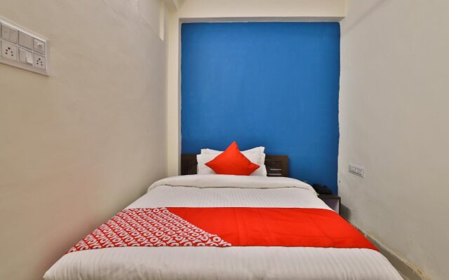 Silver Guest House By OYO Rooms