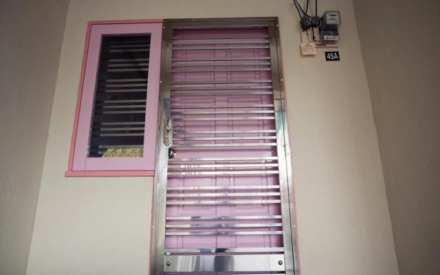 Holidayhome 45A Taman Desa Pangkor