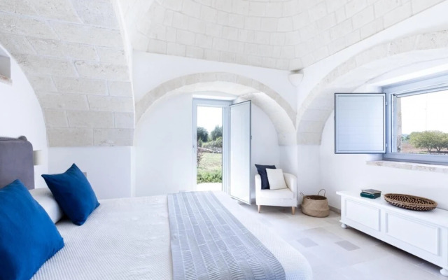 Trulli Gianpaolo - Enchanting 3 Bedroom Villa