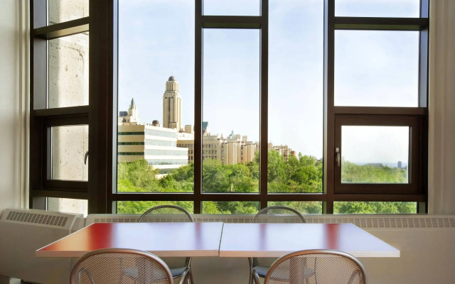 ZUM Auberge d'été - Résidences de l'Université de Montréal