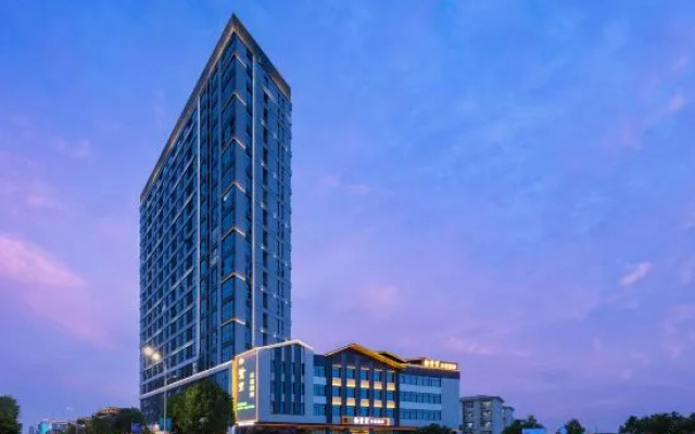 Bailuli Yunsu Hotel (Yunding Wanxiangli) — 3-star hotel in Fuyang