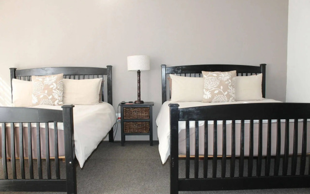 Fin & Feather Guest House