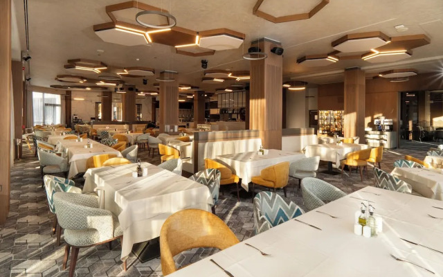 Atmosphere Hotel