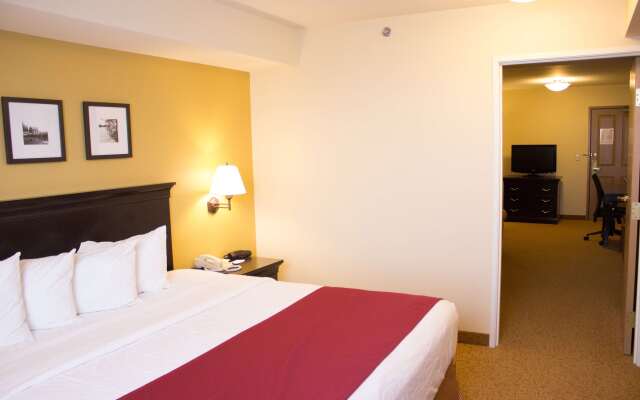 Country Inn & Suites by Radisson, Dundee, MI