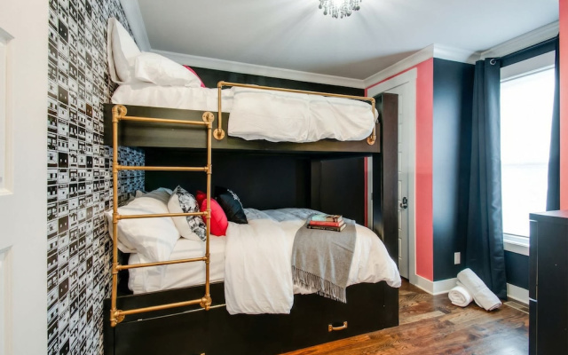Close to the Gulch - Book Today
