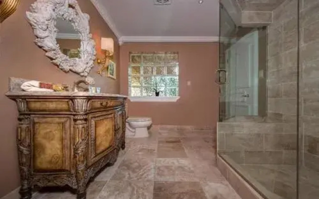 Paradise Valley Homes