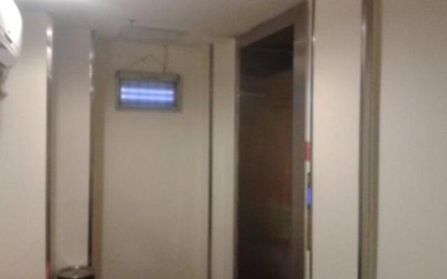 7 Days Inn Urumqi Xiaoxigou Branch