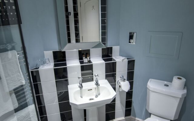 Stonehouse Court Hotel
