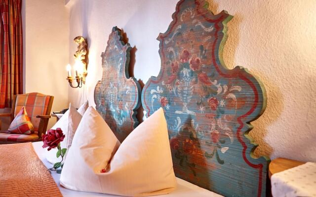 Alpenrose Traditionsgasthof Mittenwald