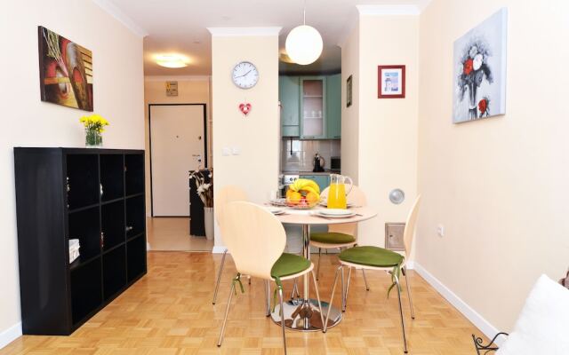 Apartment Flores