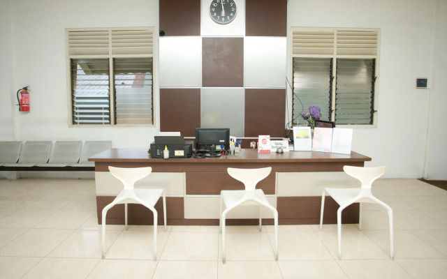 OYO 850 Lapan Lapan