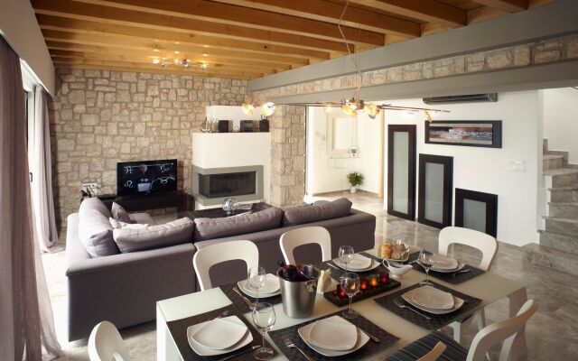 Blue Dream Luxury Villas