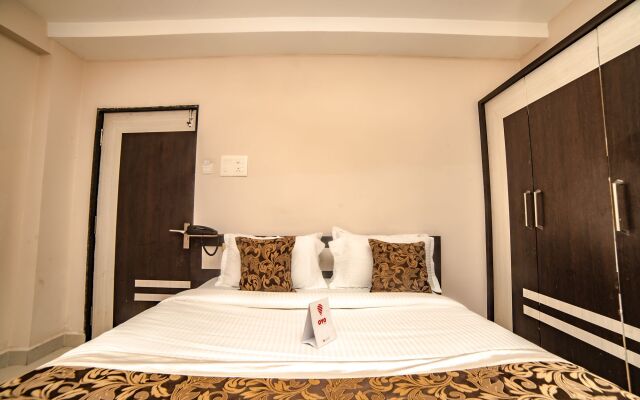 OYO 9804 Hotel SR Residency