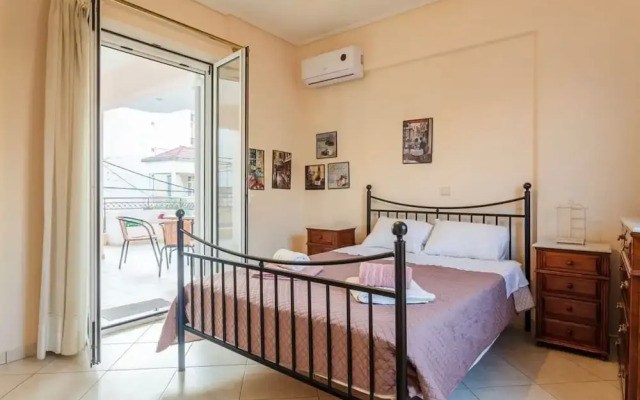 Spacious Urban Haven-family Home Perfect Location