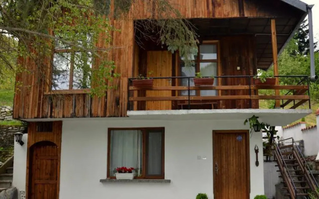 Markiza Holiday Home