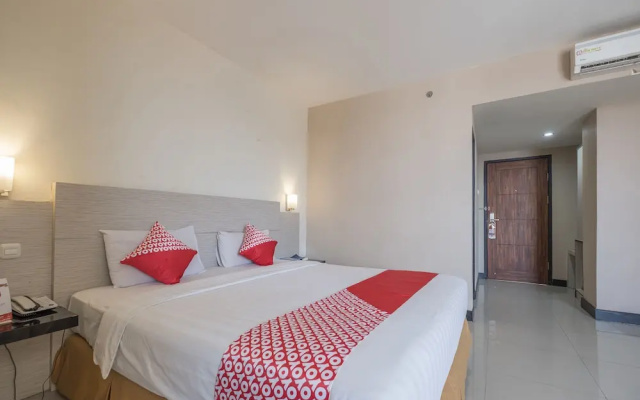 OYO 1081 Allson City Hotel Makassar