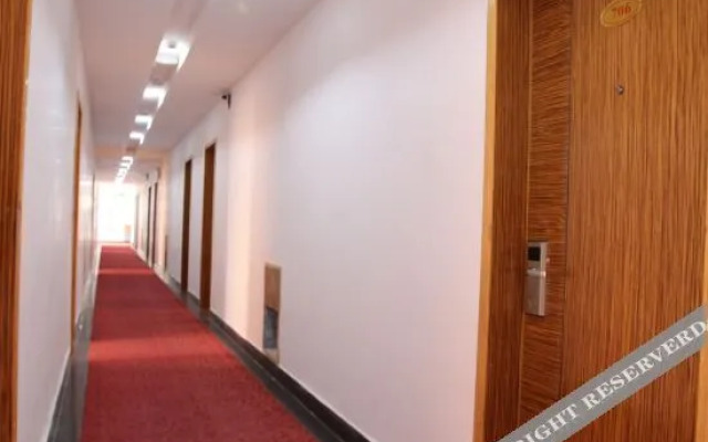 Youyou Business Hotel (Taishan Bus Terminal)