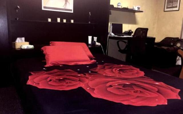 4 Stars Magheru Studio