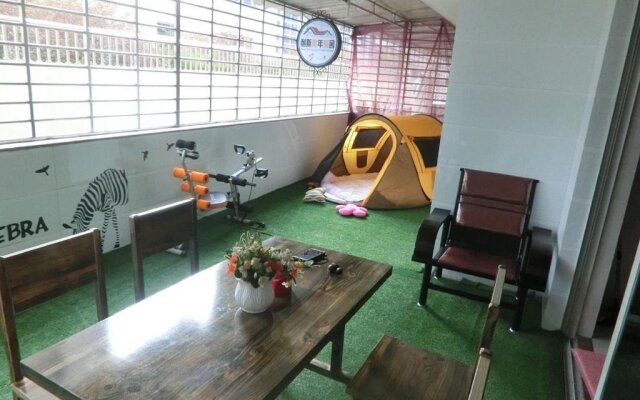 Nice Youth Hostel