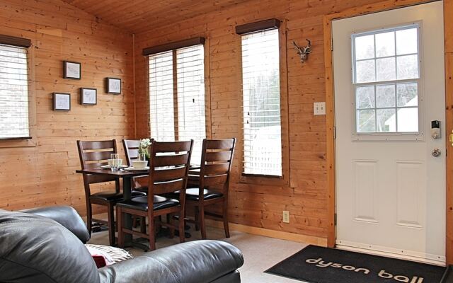 Lakeside 2 Bedroom Guest Suite