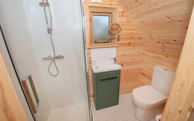 Glamping Pod 5 Shelter