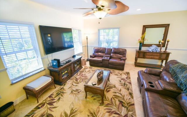 Beachbreeze Apartment 6