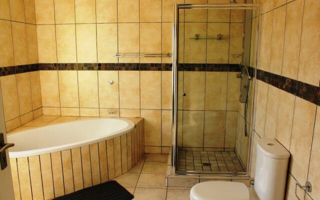 12 Calypso Mansion Self catering