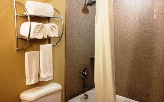 Holiday Inn Express Waller