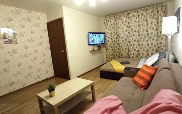 Диван и Чемодан на ул. Дуси Ковальчук, 185Б