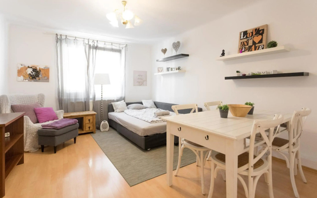 Gorgeous Hideout | City Center Apartment — Vienna