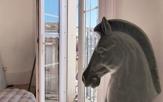 Elegant 5 Bed 4 Bath Vogue House Parisian Style Home