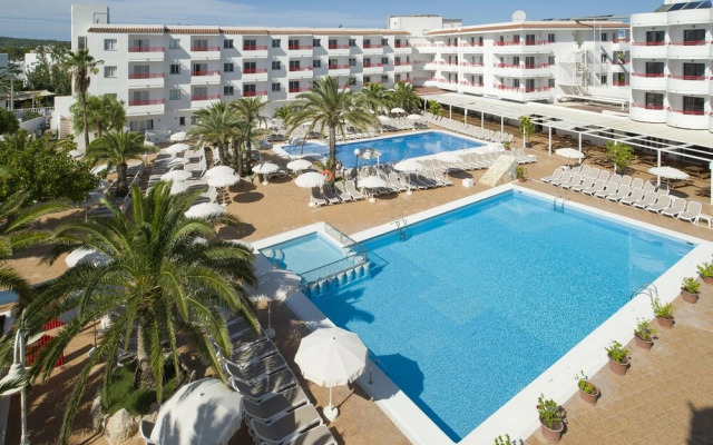 Coral Star Apartments