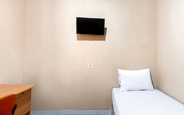 OYO Life 3162 Raihan Residence