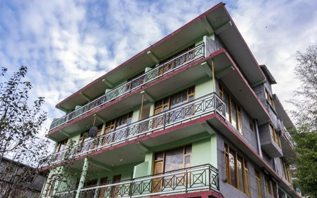 OYO Home 19573 Lush View Stay