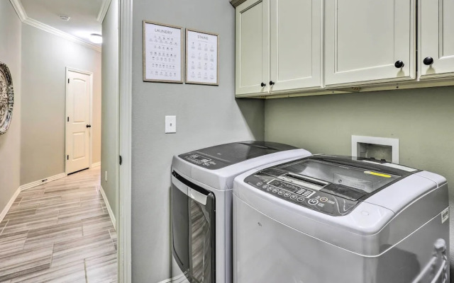 Fayetteville Home Near University of Arkansas!