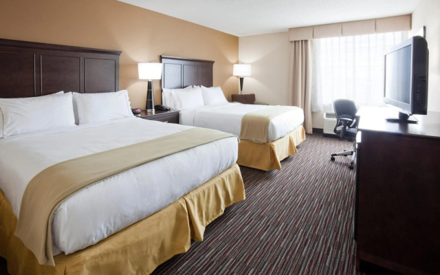 Holiday Inn Express & Suites Willmar by IHG