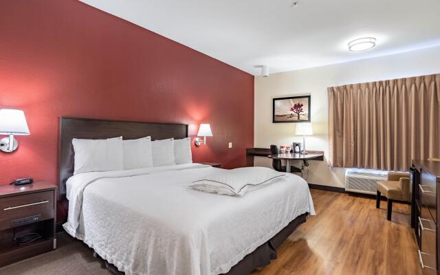 Red Roof Inn PLUS+ Austin South