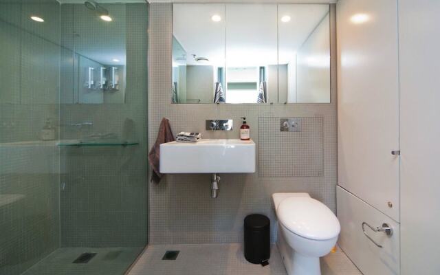 TT804 Stunning 1BR great views