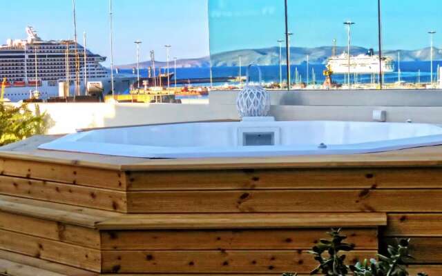 Luxury Sea View Penthouse with Hot Tub