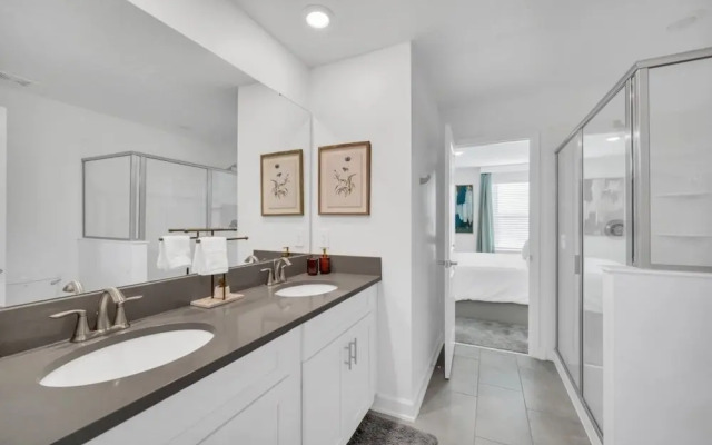 2900penolpe 9 Bedroom Home