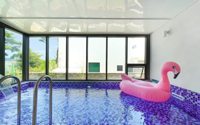 Gyeongju Blibli Poolvilla