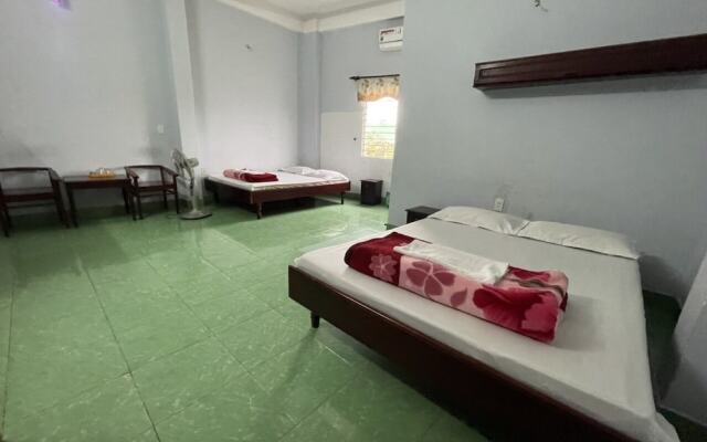 Hong An Motel