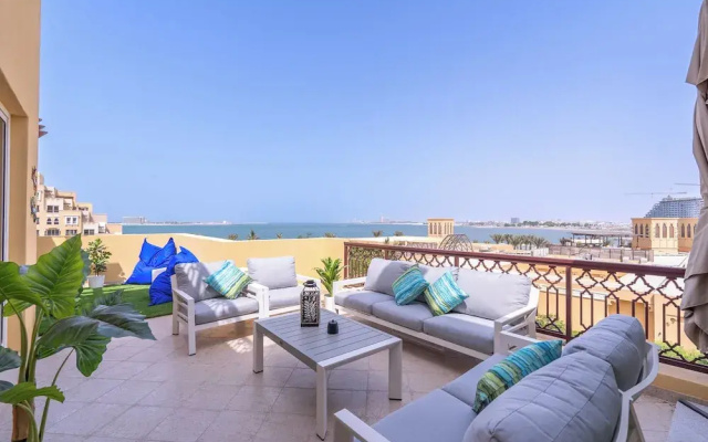 Contemporary Living by The Sea 2BD New Listing