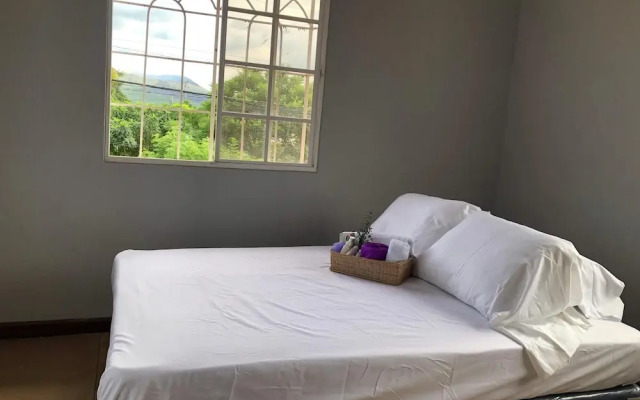 Friendly 4-bed House in Managua