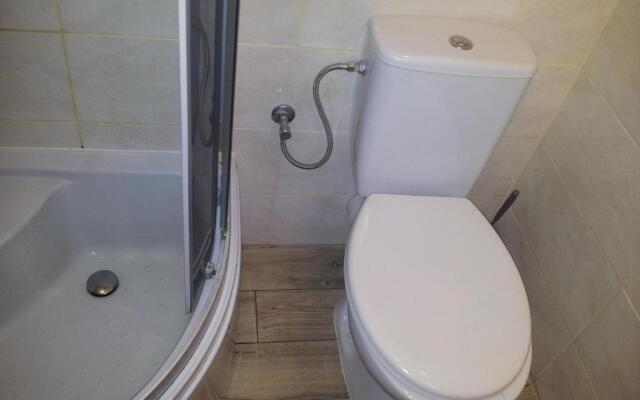 Cozy Apartment With Garden