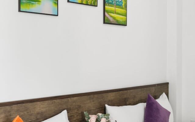 The Happy House Hotel & Apartment