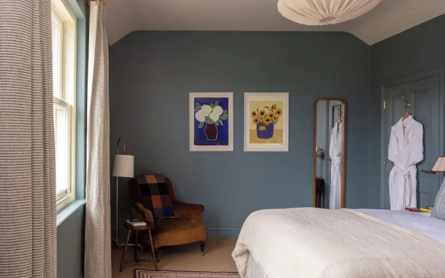 The Kirkstyle Inn & Sportsman's Rest