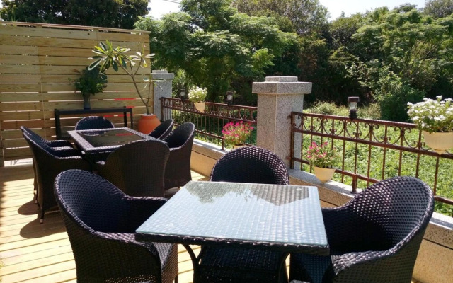 Yuxian Family Business BnB