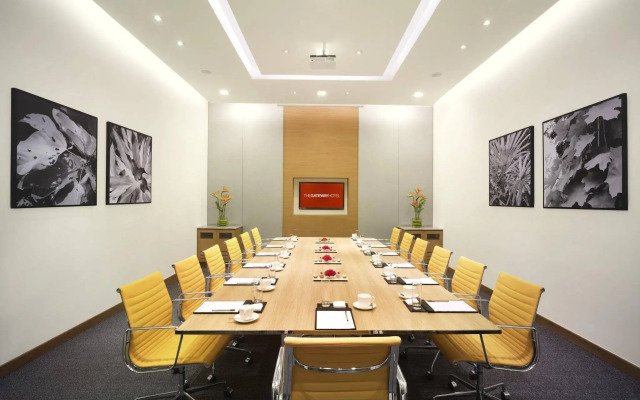 Vivanta Kolkata EM Bypass